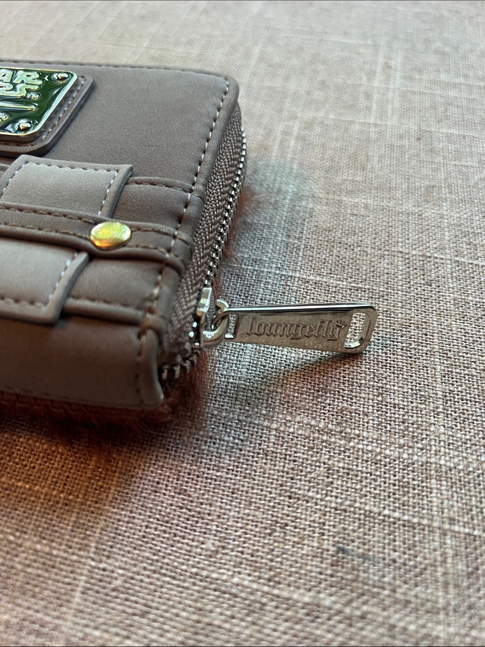 Loungefly Chewbacca Furry Brown Zip Around Wallet - Picture 3 of 4